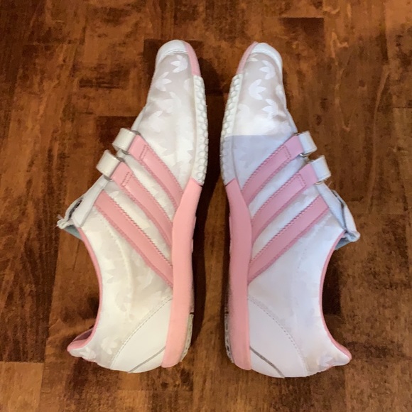 Adidas Women’s Apollo Sneakers - Picture 4 of 9